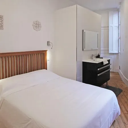 - Alsace Lorraine - Languedoc-place Du Salin-museum Histoire Naturelle- Jardin Des Plantes-musee Augustins- Palais De Justice Station Metro Carmes Ligne B Lägenhet *