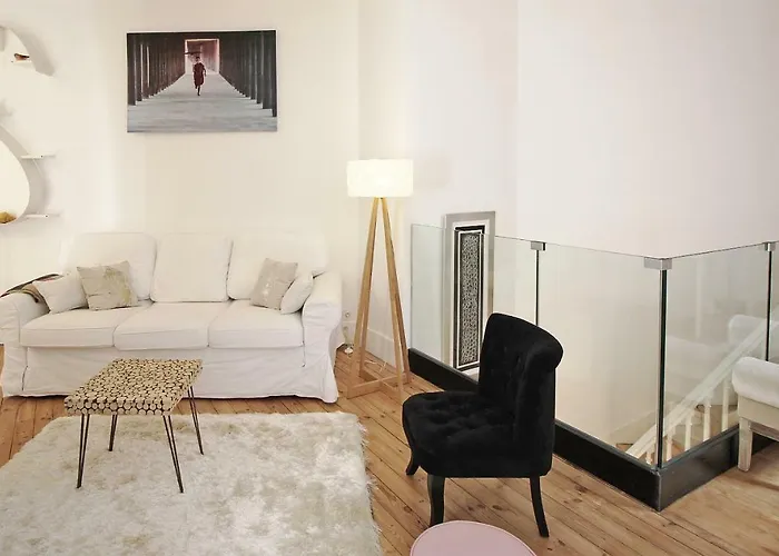 - Alsace Lorraine - Languedoc-place Du Salin-museum Histoire Naturelle- Jardin Des Plantes-musee Augustins- Palais De Justice Station Metro Carmes Ligne B Apartment *